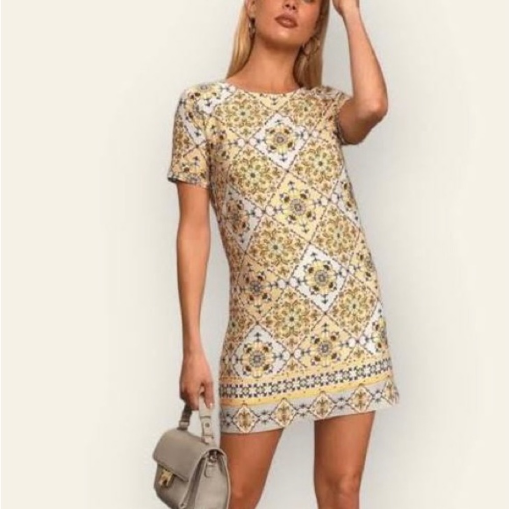 Lulus Dandy Lion Yellow Mini Shift Dress